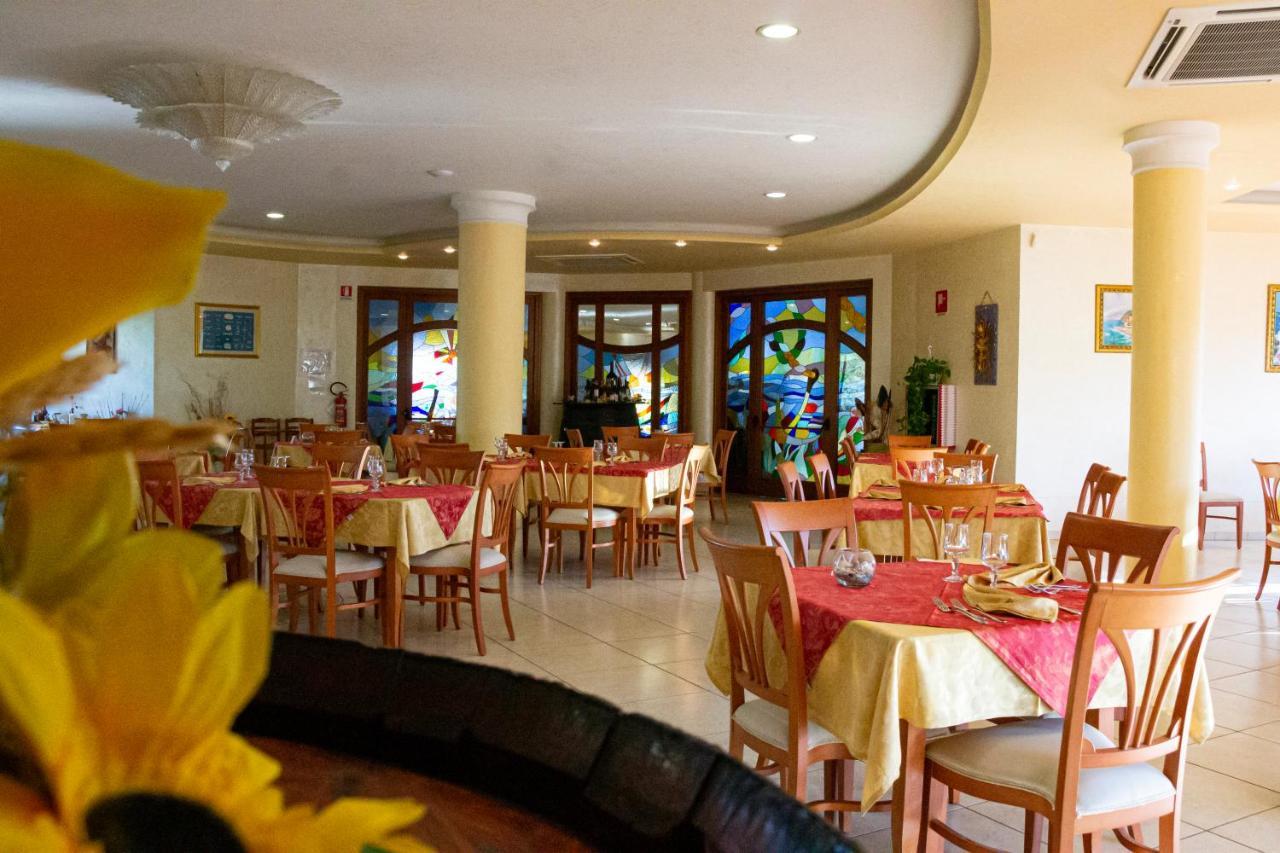 Hotel L'Ancora Капо-Ватикано Екстер'єр фото