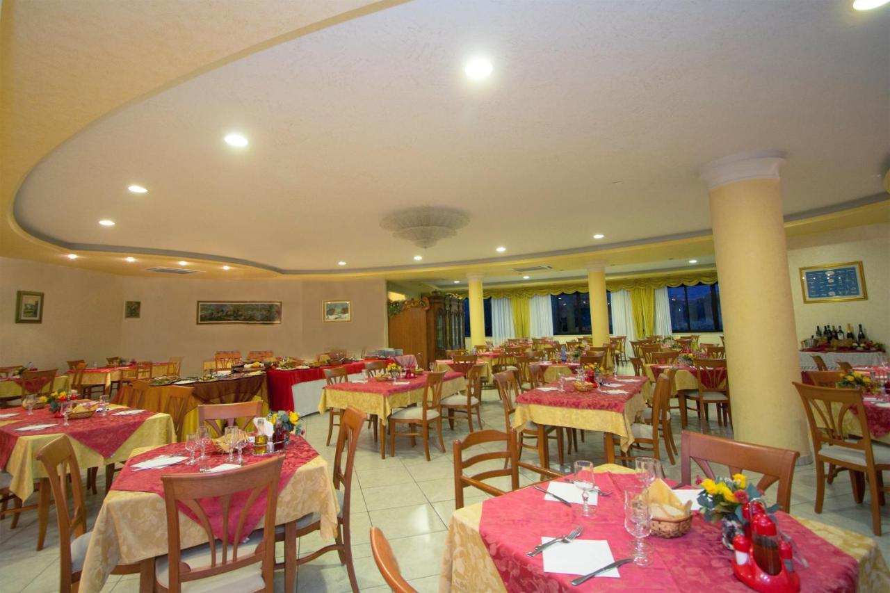 Hotel L'Ancora Капо-Ватикано Екстер'єр фото